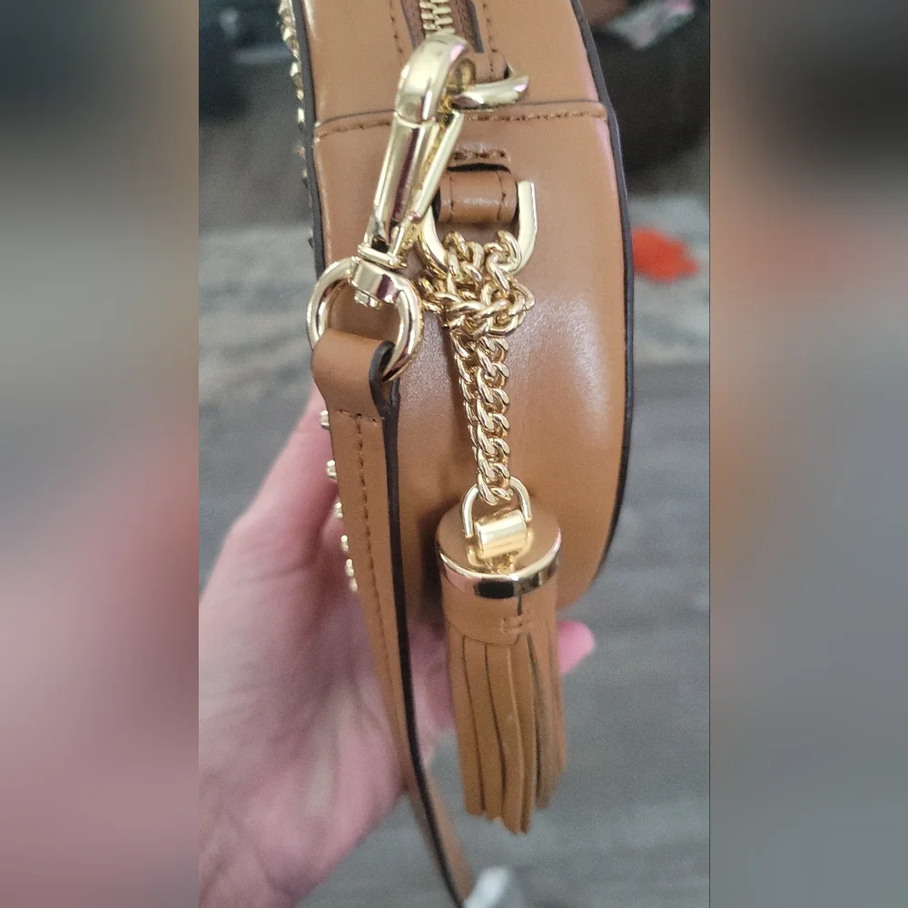 Michael Kors Crossbody Leather Canteen Bag in Acorn